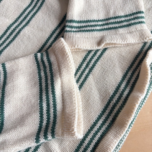 Beautiful crop shirt Summer and Storm 4-5T - Picture 3 of 6